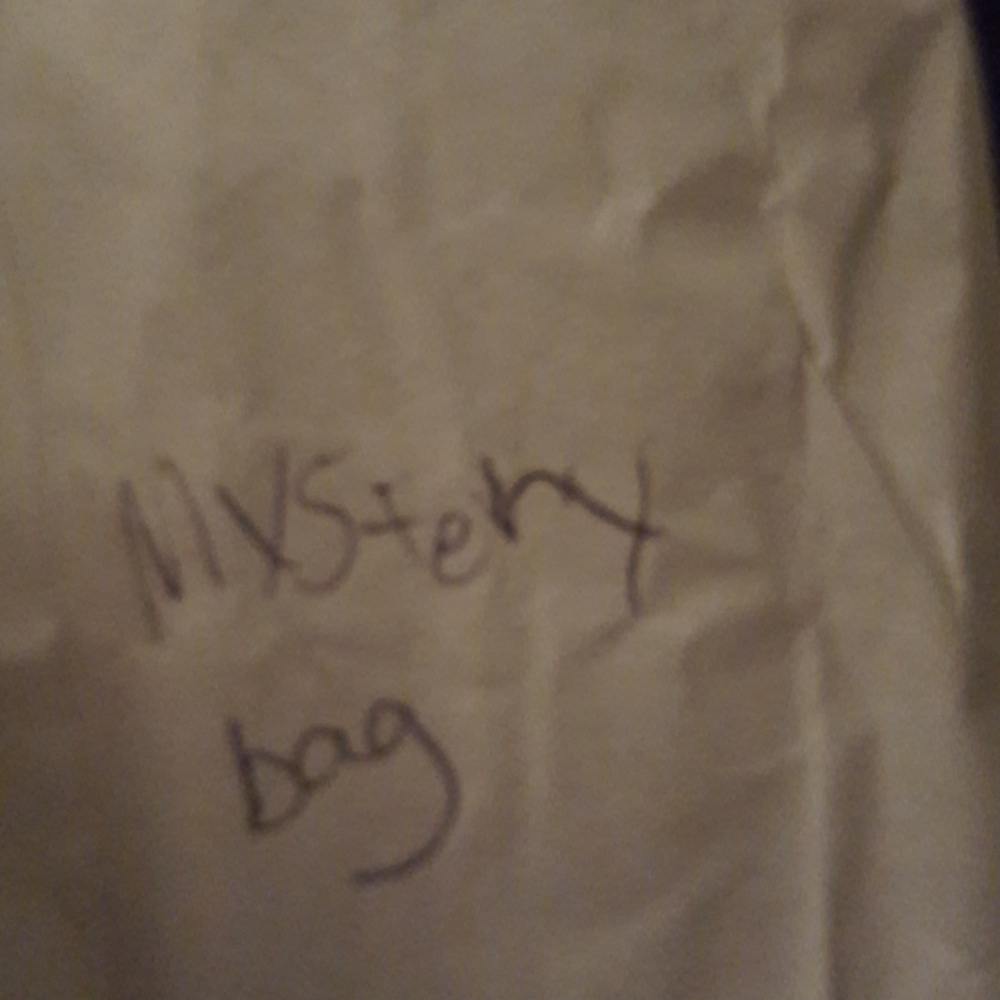 Mystery bag - Picture 2 of 2